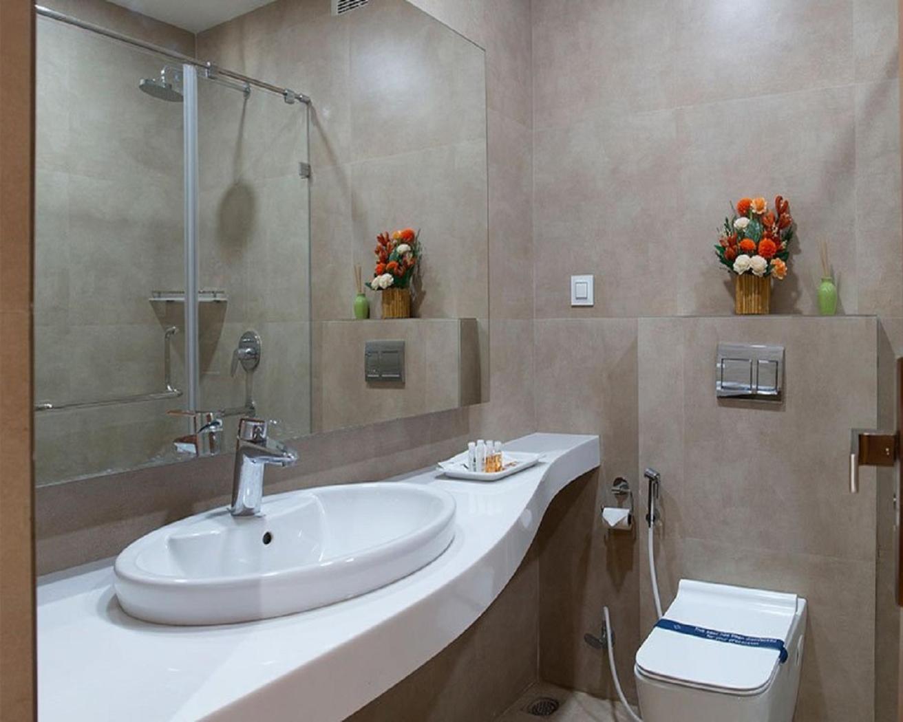 Hotel Linda Suites Near International Airport By La Casa Neu-Delhi Exterior foto